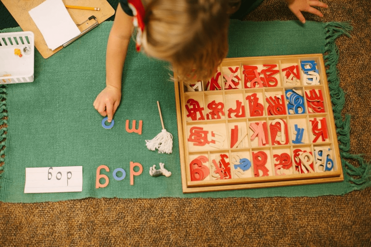 Toddler learning phonics
